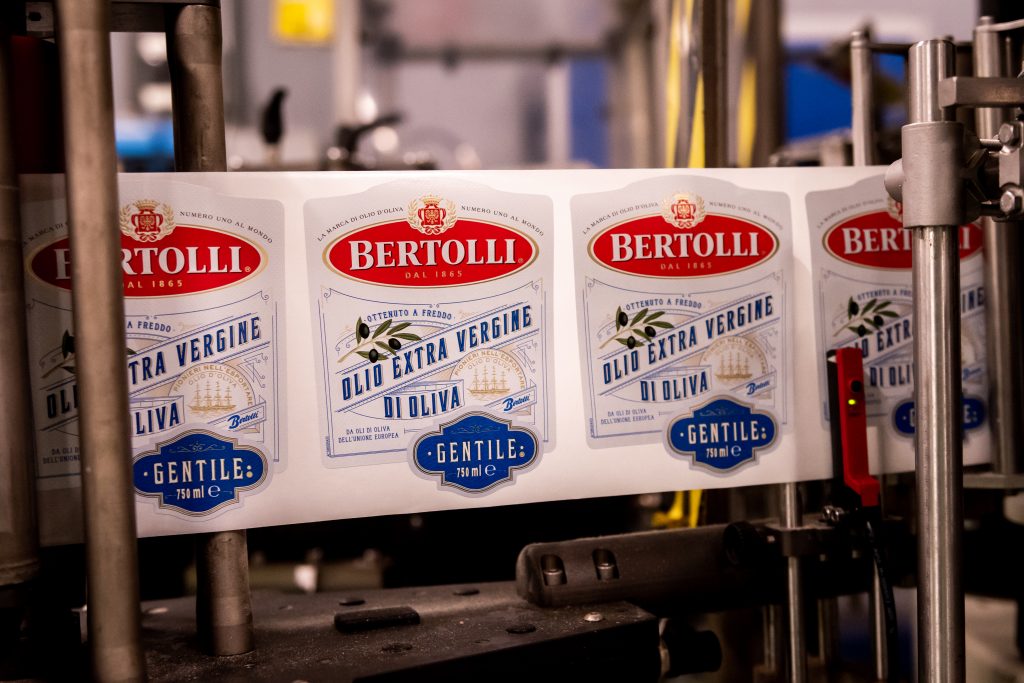 Olive Oil Industry Leaders Unite to Petition FDA for First-Ever U.S. Standards